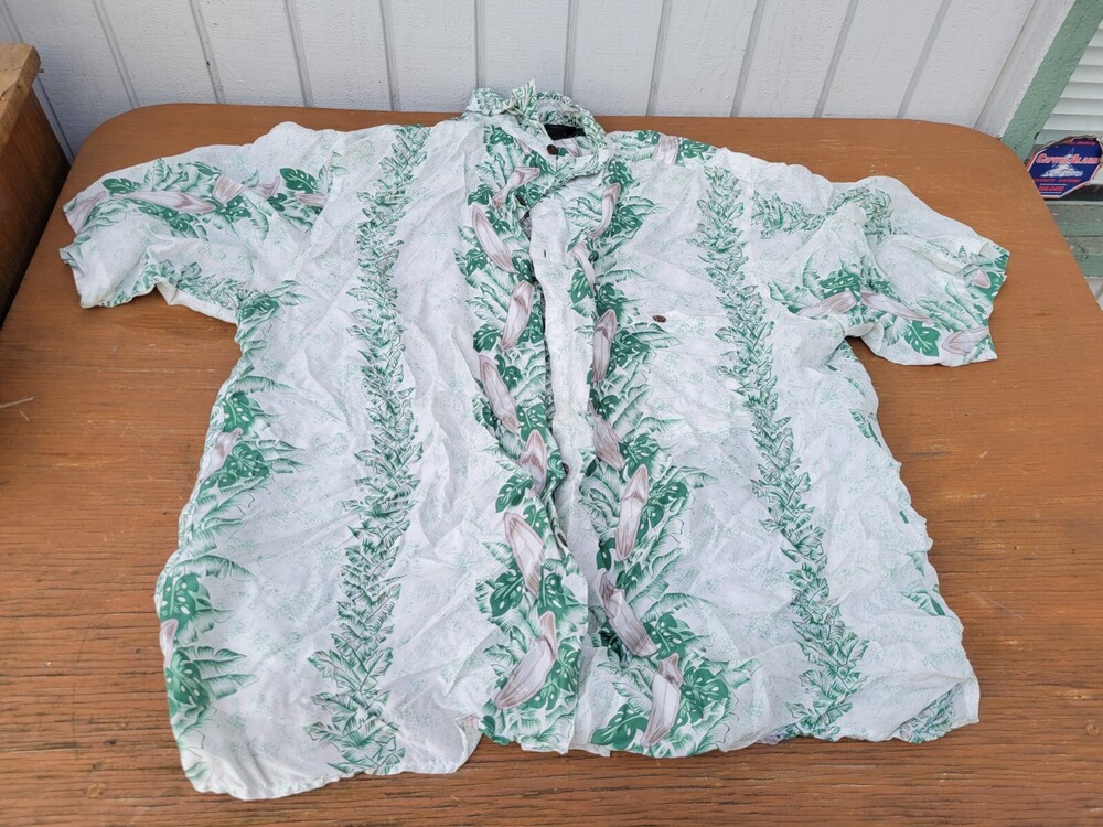 Silk Traders Hawaiian Shirt Mens 2XL White Tropical Print Short Sleeve Button Up